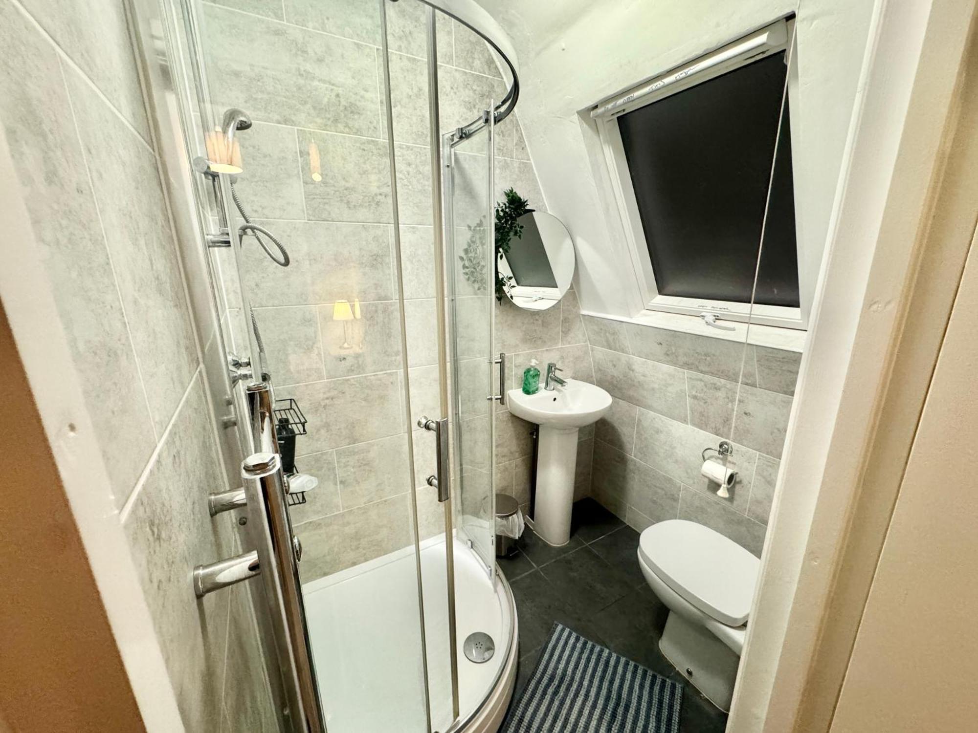 Modern En-suite By Finsbury Park Station 8 Mins To King's Cross By Tube Quarto em Acomodações Particulares