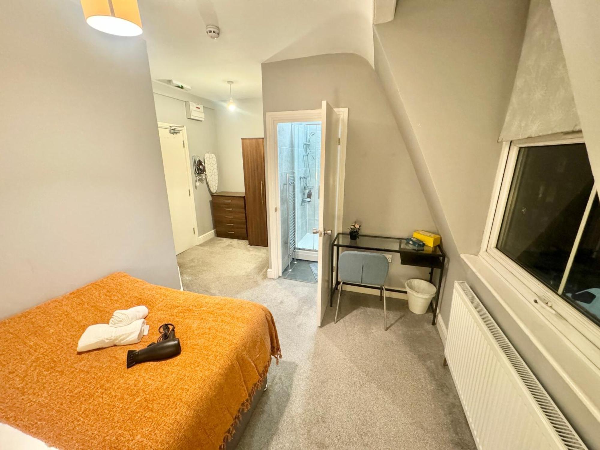 Quarto em Acomodações Particulares Modern En-suite By Finsbury Park Station 8 Mins To King's Cross By Tube *