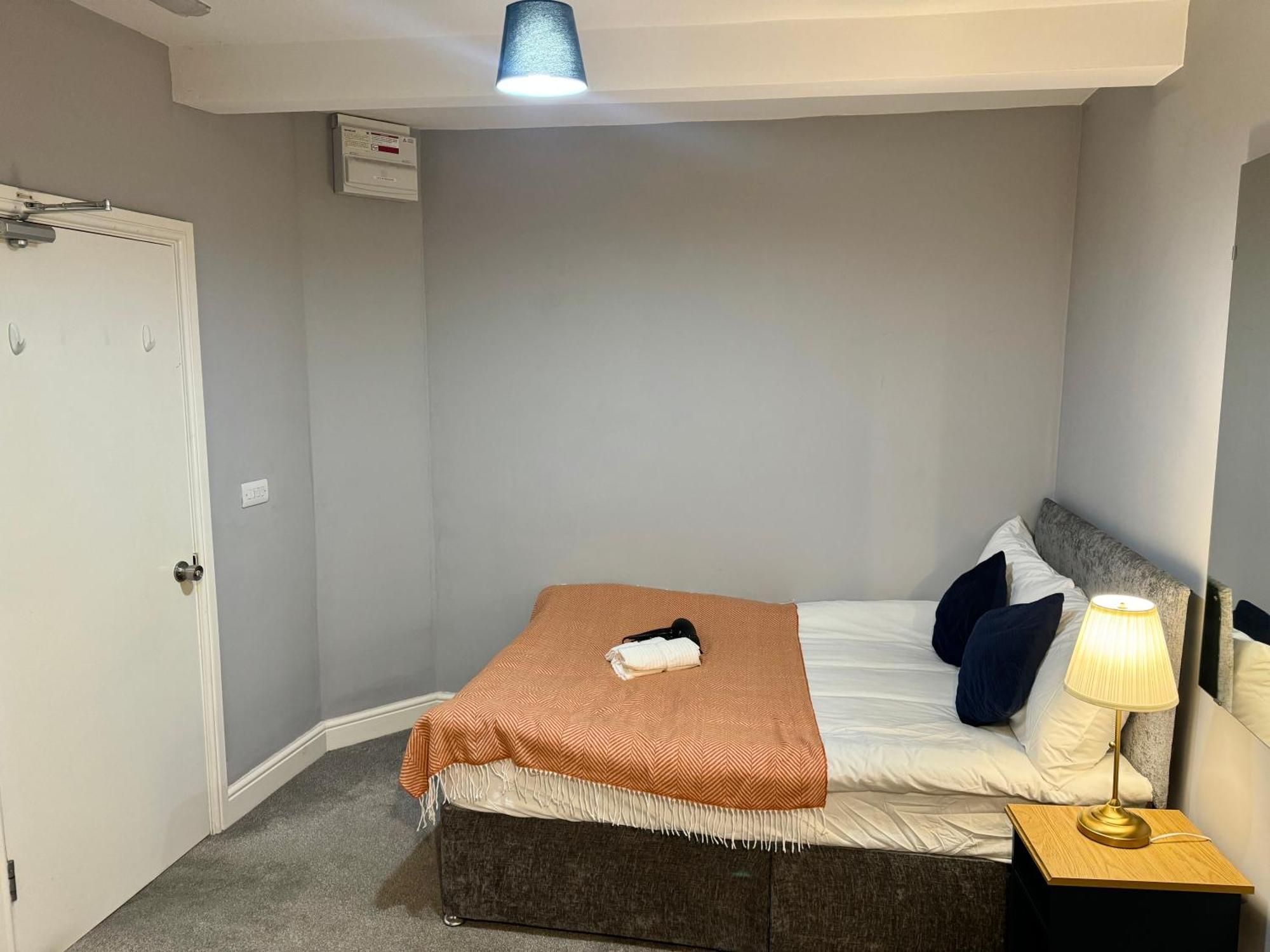 Quarto em Acomodações Particulares Modern En-suite By Finsbury Park Station 8 Mins To King's Cross By Tube