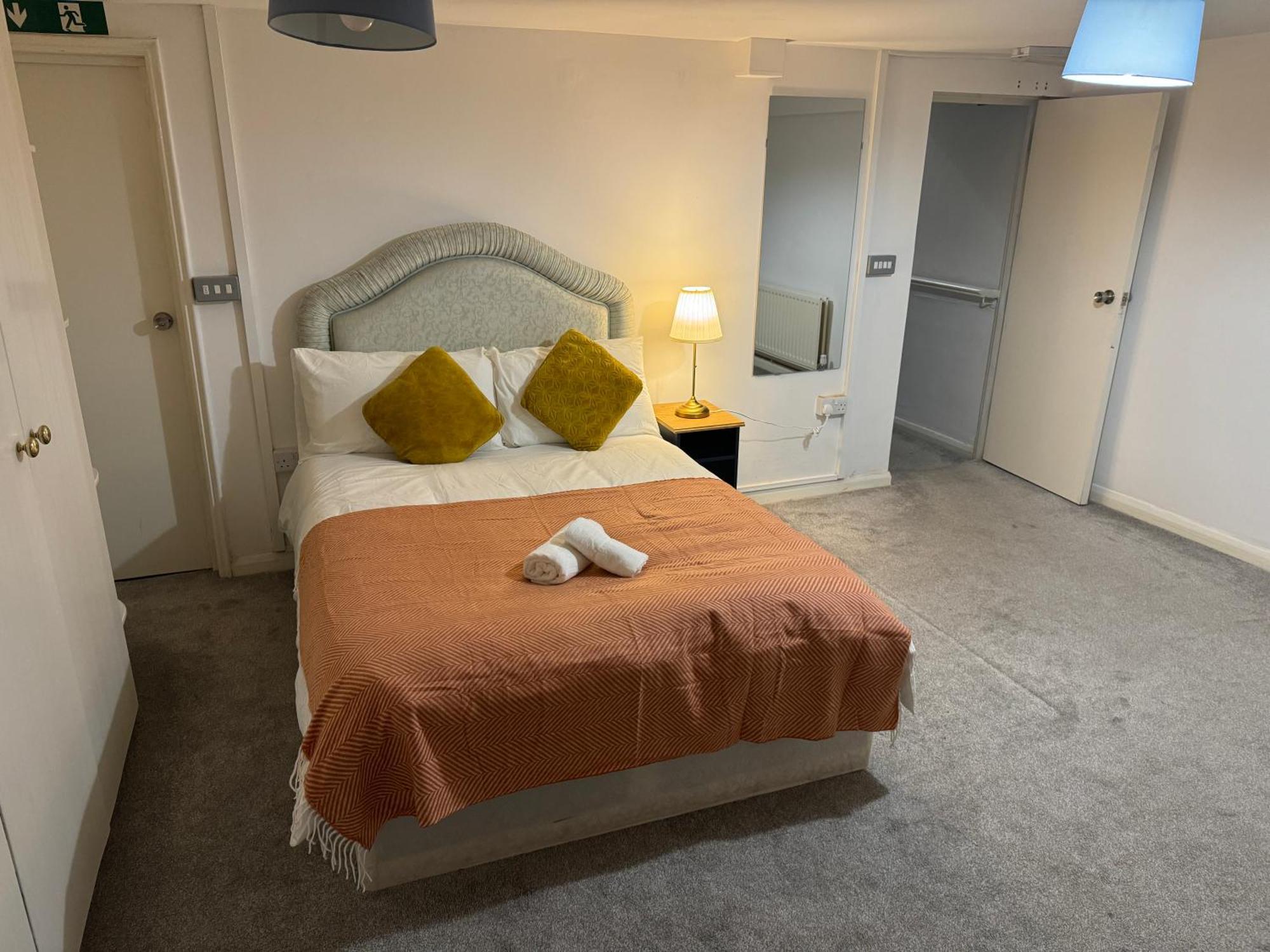 Quarto em Acomodações Particulares Modern En-suite By Finsbury Park Station 8 Mins To King's Cross By Tube *